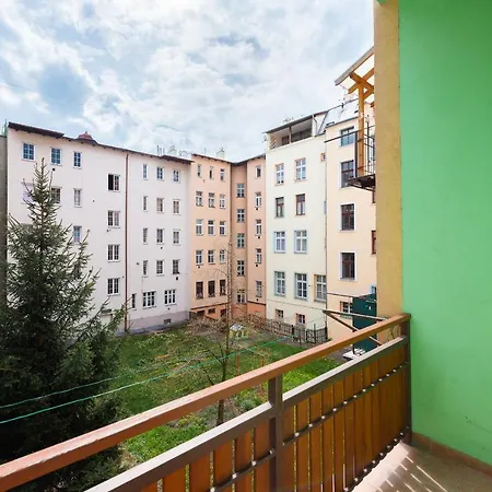 Spacious Apartment Decin